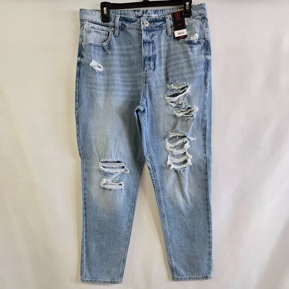 No Boundaries Jeans - Picture 1 of 11